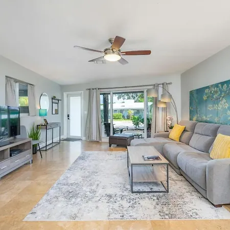 2 Bed - Steps From Wilton Drive I Fire Pit I Bbq Villa